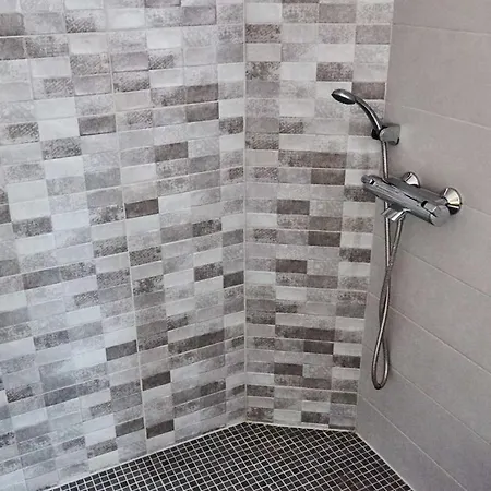 Riverside Design House بيت للعطل *