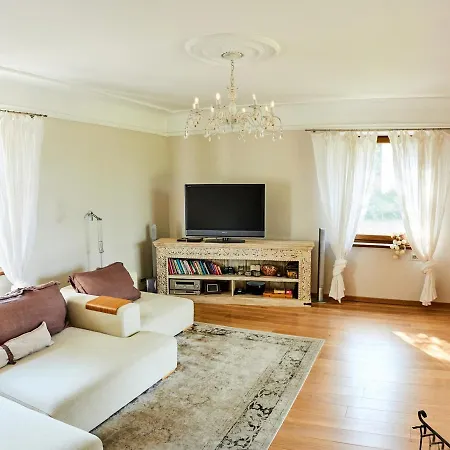 בית נופש Riverside Design House ריגה